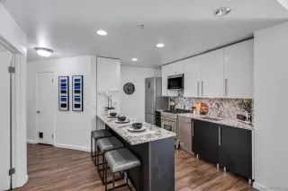 Photo #5: 260005949 Listing 