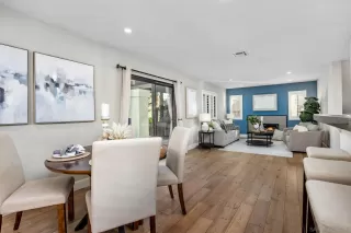 Photo #2: 260005956 Listing