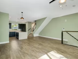 Photo #5: 260005975 Listing 