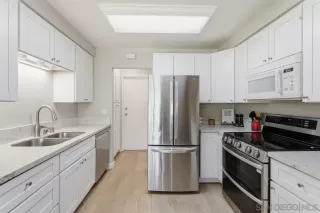 Photo #4: 260006001 Listing