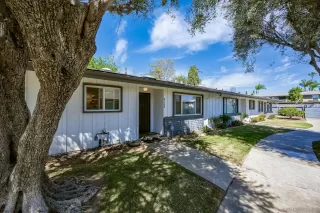 Photo #3: 260006005 Listing