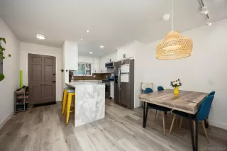 Photo #5: 260006005 Listing