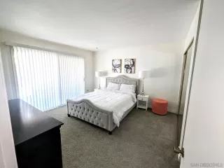 Photo #6: 260006007 Listing