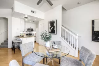 Photo #4: 260006014 Listing 