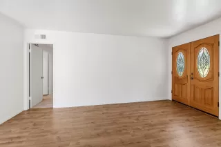 Photo #3: 260006029 Listing 