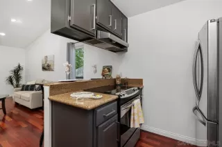 Photo #6: 260006051 Listing