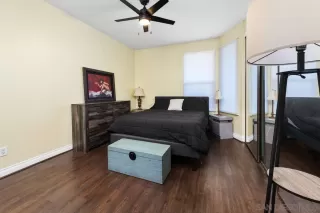 Photo #3: 260006059 Listing 