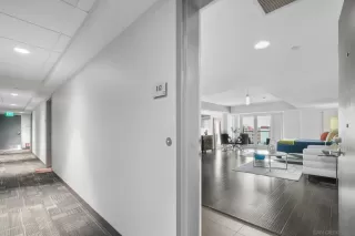 Photo #1: 260006065 Listing