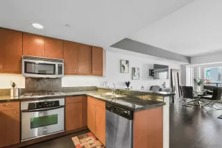 Photo #6: 260006065 Listing