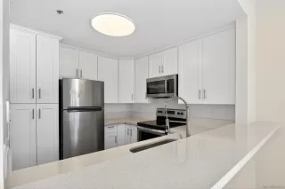 Photo #3: 260006067 Listing