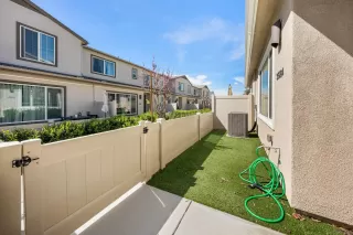 Photo #5: 260006075 Listing