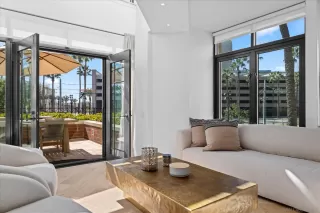 Photo #3: 260006086 Listing