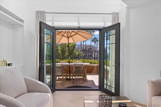 Photo #4: 260006086 Listing