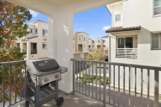 Photo #4: 260006095 Listing