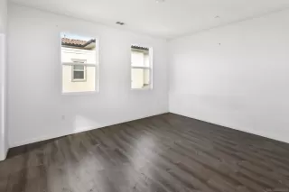 Photo #6: 260006095 Listing