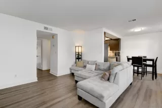 Photo #3: 260006101 Listing 