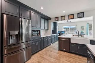 Photo #2: 260006118 Listing 