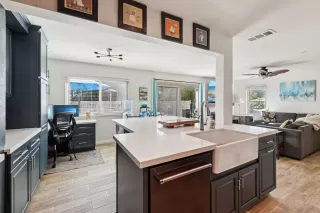 Photo #4: 260006118 Listing 