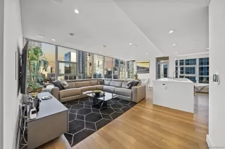 Photo #3: 260006121 Listing