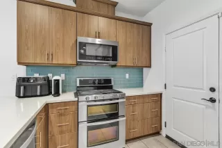 Photo #3: 260006185 Listing 