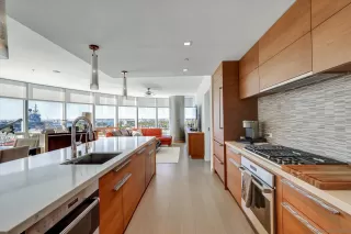 Photo #6: 260006218 Listing 