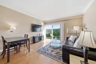 Photo #5: 260006243 Listing 