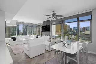 Photo #4: 260006330 Listing 