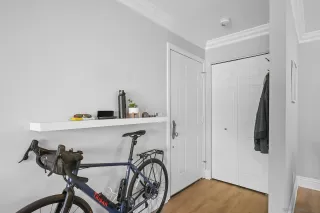 Photo #1: 260006332 Listing 