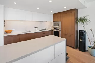 Photo #4: 260006335 Listing 