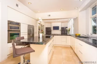 Photo #5: 260006342 Listing