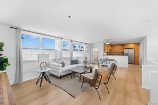 Photo #2: 260006356 Listing 