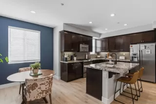 Photo #3: 260006357 Listing 