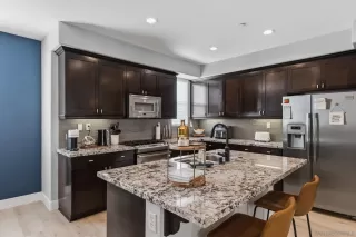 Photo #4: 260006357 Listing 