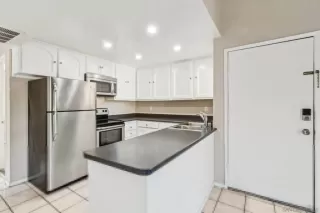 Photo #2: 260006358 Listing 