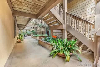 Photo #6: 260006406 Listing 