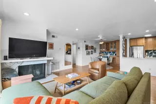 Photo #6: 260006408 Listing 