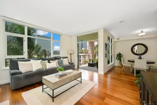 Photo #1: 260006422 Listing 