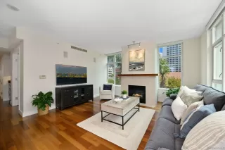 Photo #4: 260006422 Listing 