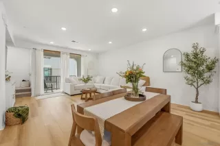 Photo #6: 260006431 Listing 