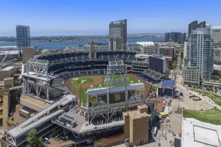 Photo #1: 260006459 Listing 