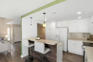 Photo #1: 260006485 Listing 