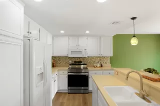 Photo #6: 260006485 Listing 