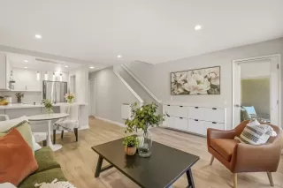 Photo #2: 260006521 Listing 