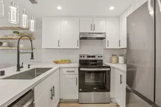 Photo #6: 260006521 Listing 