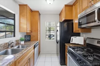 Photo #5: 260006534 Listing 