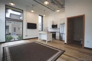 Photo #1: 260006535 Listing 