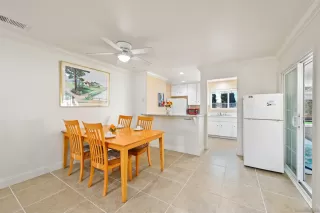 Photo #2: 260006571 Listing