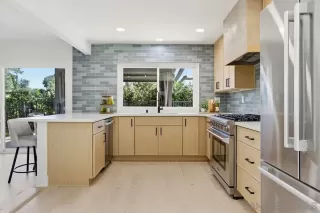 Photo #4: 260006582 Listing 