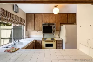Photo #5: 260006610 Listing 