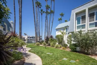 Photo #3: 260006612 Listing